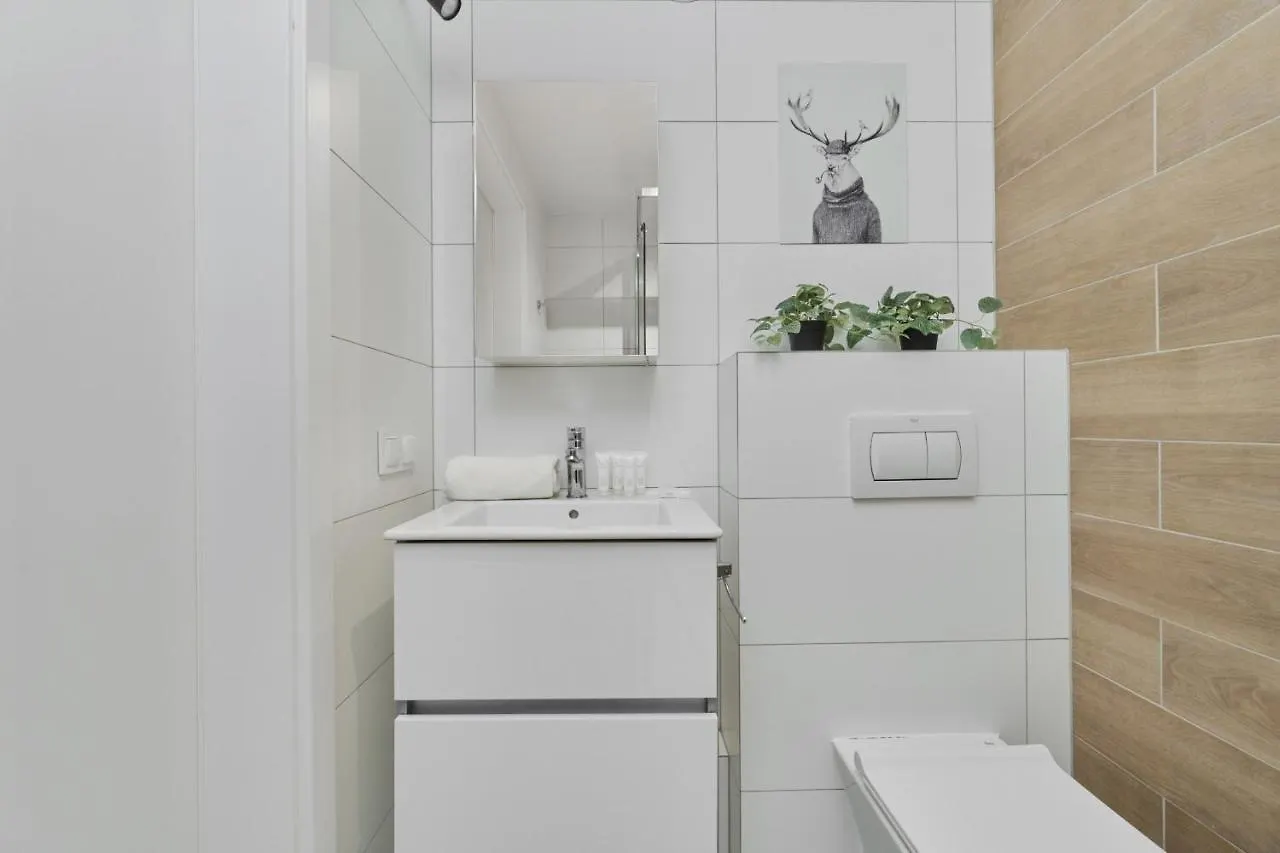 Wroclavia Apartments Dyrekcyjna By Noclegi Renters Вроцлав 0*,