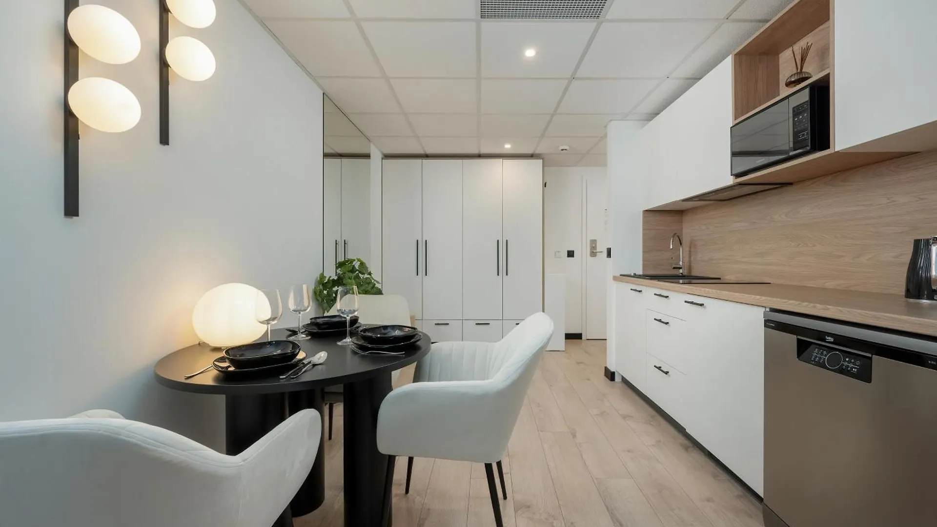 Wroclavia Apartments Dyrekcyjna By Noclegi Renters Вроцлав Польша